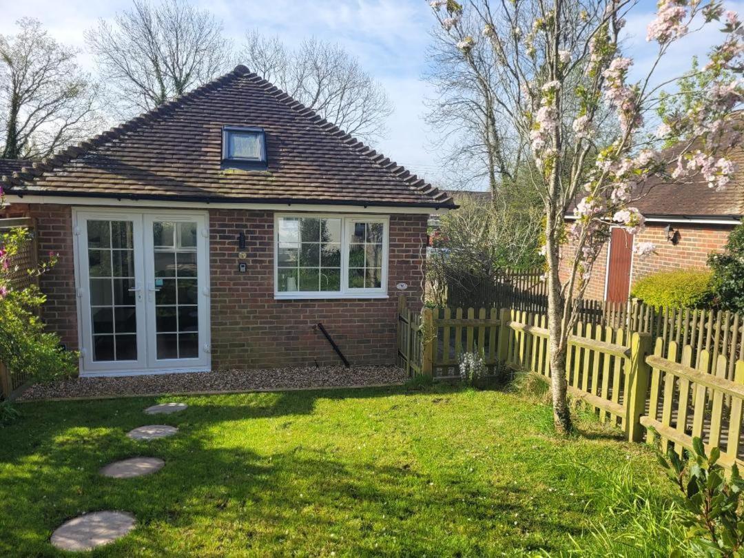 The Annexe At Albourne Villa Buitenkant foto